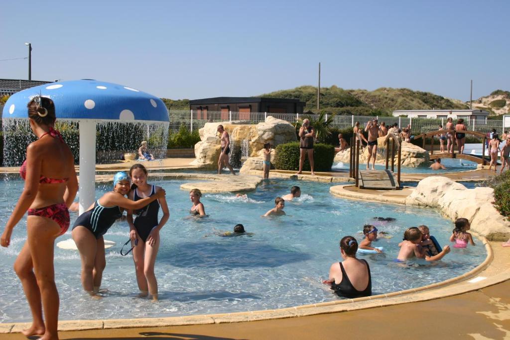 Hotellerie De Plein Air Belle Dune Berck Экстерьер фото